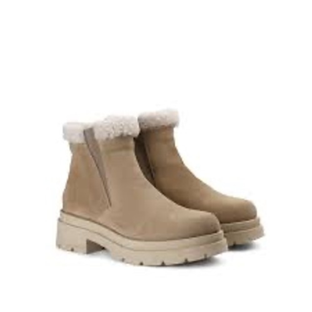Italeau‎ Waterproof Felline Booties Lug Heel Size 10.5/41
